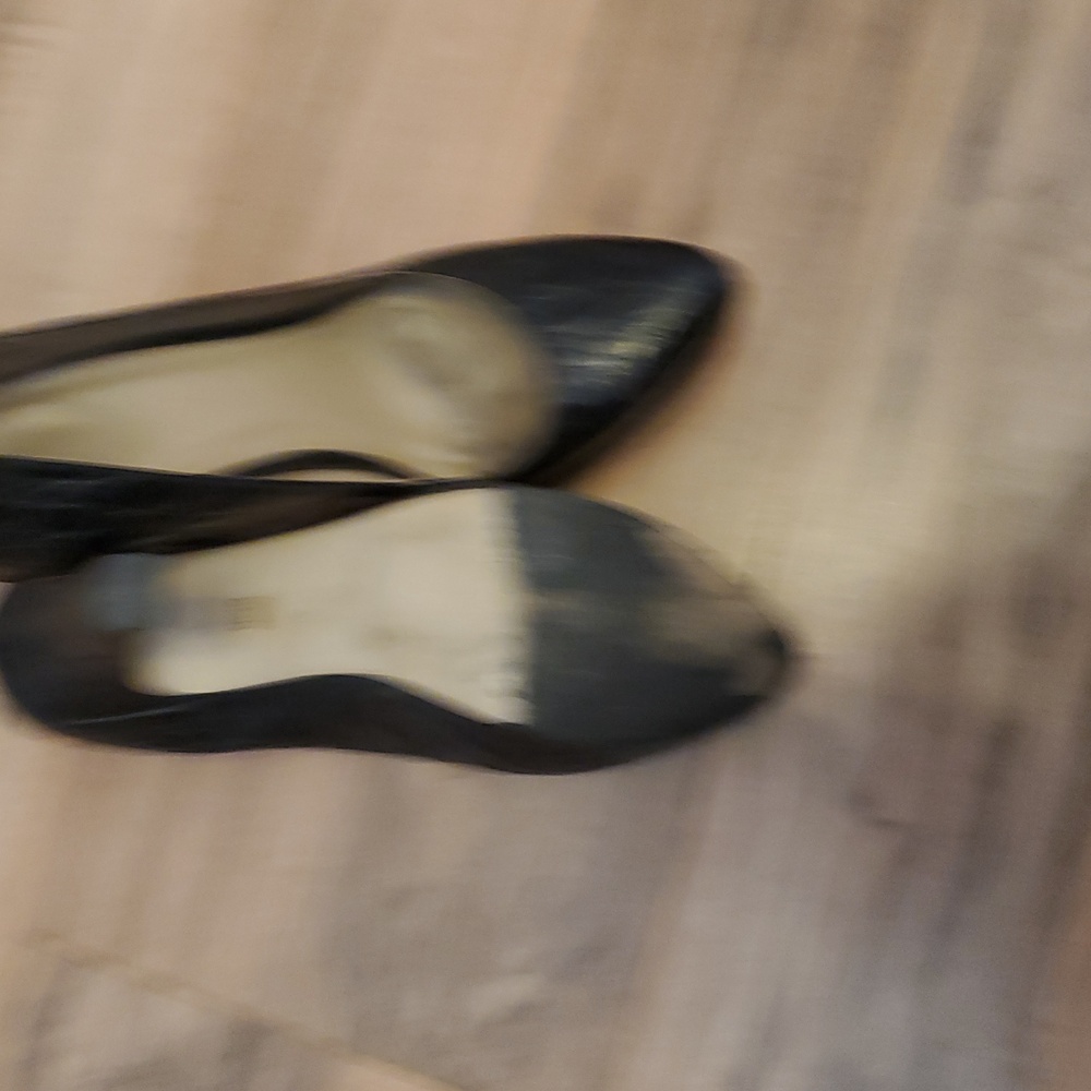 Talbots black platform heels 5.5B - Picture 2 of 2